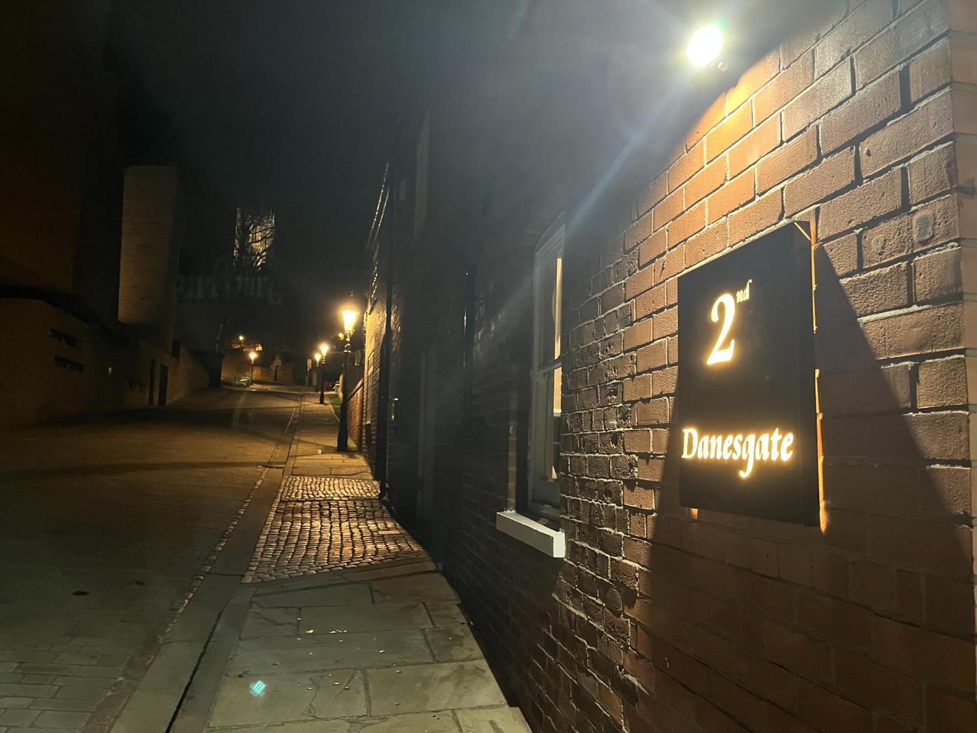 2 Danesgate Lincoln Exterior foto